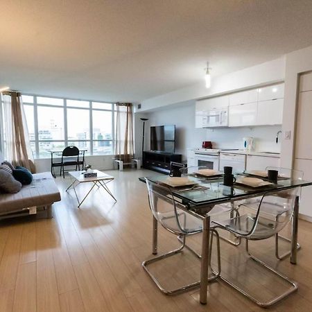 Cn Tower View Suite With Free Parking Торонто Екстер'єр фото