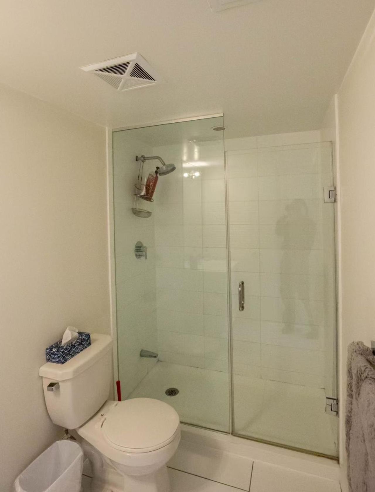 Cn Tower View Suite With Free Parking Торонто Екстер'єр фото